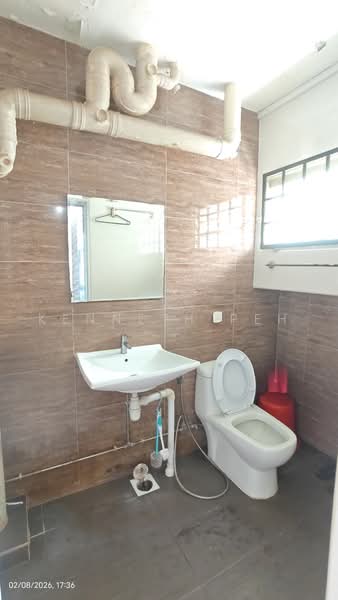 608 Choa Chu Kang Street 62, 608 Choa Chu Kang Street 62, 3 Bedrooms, 1,163 sqft, HDB Flat For Sale, by Kenneth Peh, 500228230 - Bathroom - PropertyGuru.com.sg