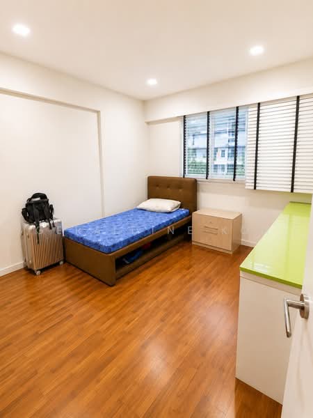 405 Jurong West Street 42, 405 Jurong West Street 42, 3 Bedrooms, 1,698 sqft, HDB Flat For Sale, by Geraldine Koh, 500228238 - Bedroom - PropertyGuru.com.sg