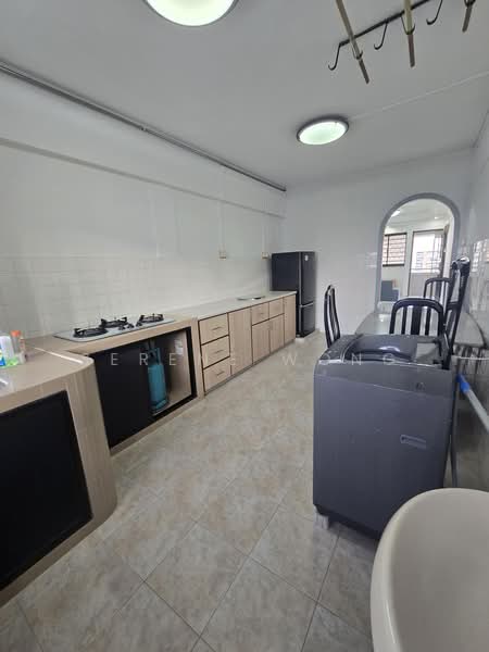 304 Clementi Avenue 4, 304 Clementi Avenue 4, 2 Bedrooms, 721 sqft, HDB Flat For Rent, by Serene Wong, 500228246 - Kitchen - PropertyGuru.com.sg