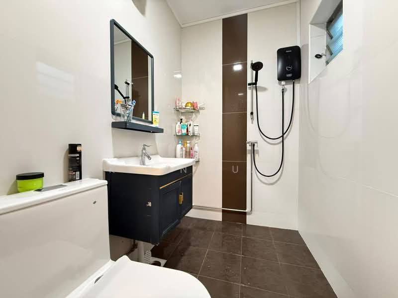 803 Woodlands Street 81, 803 Woodlands Street 81, Admiralty / Woodlands, 6 Bedrooms, 2,034 sqft, HDB Flat For Sale, by Kavin Kuah, 500228263 - Bathroom - PropertyGuru.com.sg