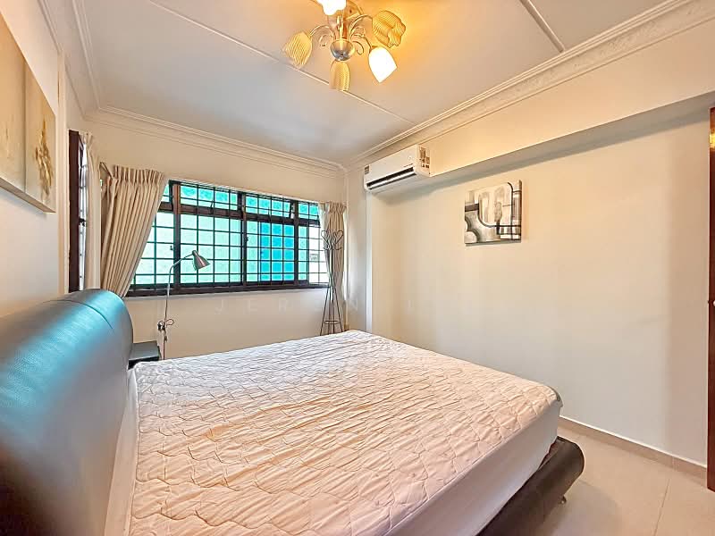 142 Lorong 2 Toa Payoh, 142 Lorong 2 Toa Payoh, 3 Bedrooms, 915 sqft, HDB Flat For Rent, by Jeron Lee, 500228276 - Bedroom - PropertyGuru.com.sg
