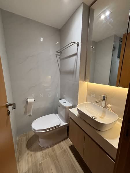 The Quartz, 59 Compassvale Bow, 3 Bedrooms, 1,130 sqft, Condominium For Sale, by Angie Lim, 500228279 - Bathroom - PropertyGuru.com.sg