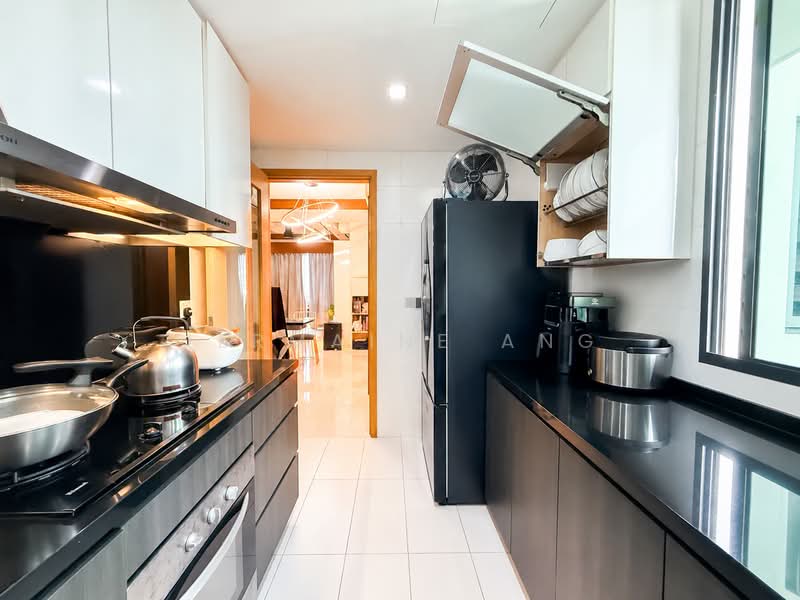 Esparina Residences, 125 Compassvale Bow, 3 Bedrooms, 1,001 sqft, Executive Condominium For Sale, by Jermaine Ang, 500228284 - Kitchen - PropertyGuru.com.sg