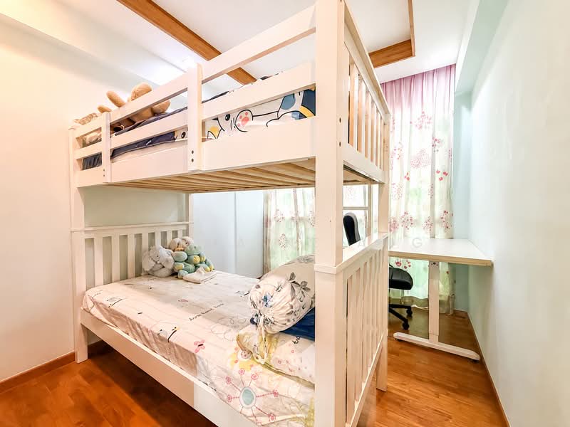 Esparina Residences, 125 Compassvale Bow, 3 Bedrooms, 1,001 sqft, Executive Condominium For Sale, by Jermaine Ang, 500228284 - Bedroom - PropertyGuru.com.sg