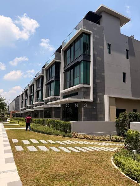 Belgravia Ace, 100 Belgravia Drive, Seletar / Yio Chu Kang, 5 Bedrooms, 4,370 sqft, Semi-Detached House For Sale, by Wong Mei Foong, 500228291 - Exterior - PropertyGuru.com.sg