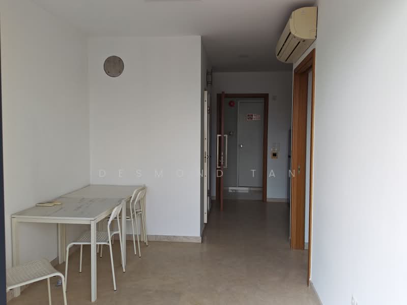 Coco Palms, 21 Pasir Ris Grove, 2 Bedrooms, 753 sqft, Condominium For Sale, by Desmond Tan, 500228317 - Interior - PropertyGuru.com.sg
