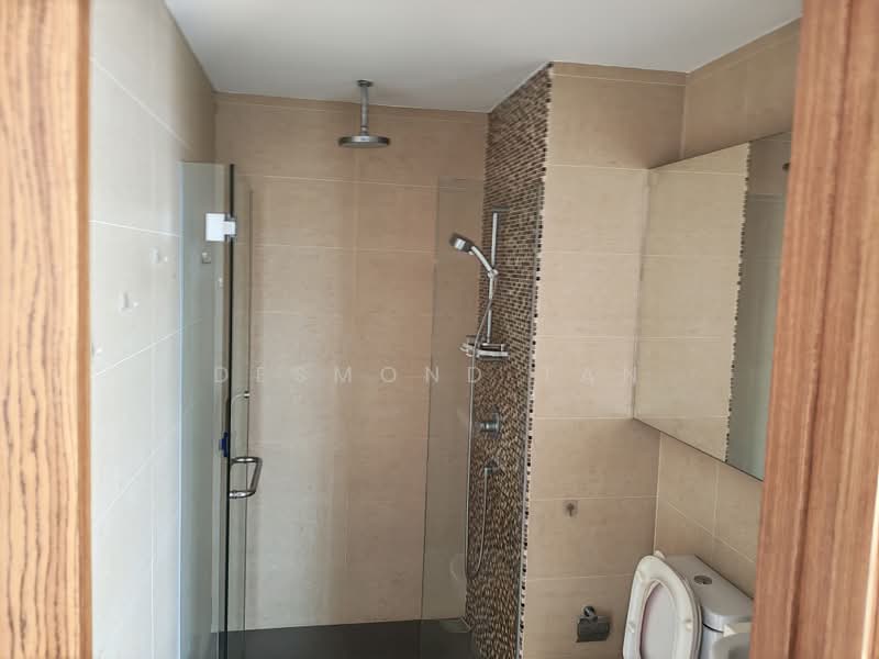 Coco Palms, 21 Pasir Ris Grove, 2 Bedrooms, 753 sqft, Condominium For Sale, by Desmond Tan, 500228317 - Bathroom - PropertyGuru.com.sg