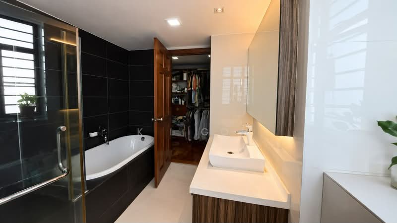 The Springbloom, 139 Serangoon Avenue 3, 3 Bedrooms, 1,302 sqft, Condominium For Sale, by K L Goh, 500228320 - Bathroom - PropertyGuru.com.sg