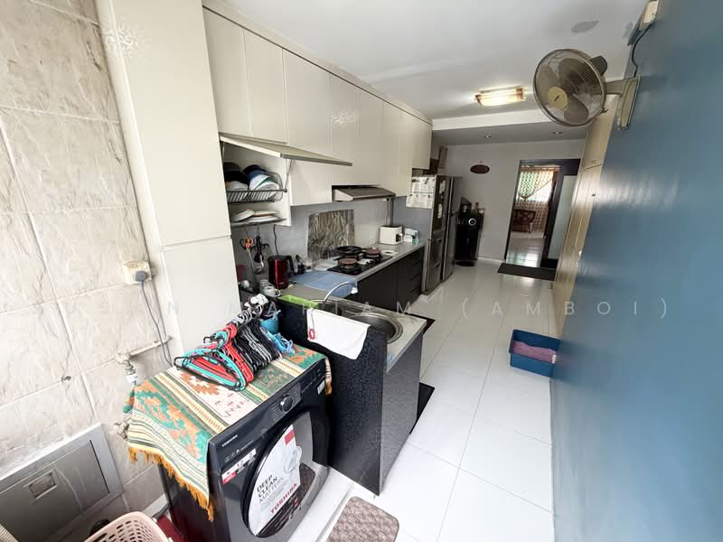 540 Bukit Batok Street 52, 540 Bukit Batok Street 52, Dairy Farm / Bukit Panjang / Choa Chu Kang, 2 Bedrooms, 785 sqft, HDB Flat For Sale, by Susan Mariam (Amboi), 500228322 - Kitchen - PropertyGuru.com.sg