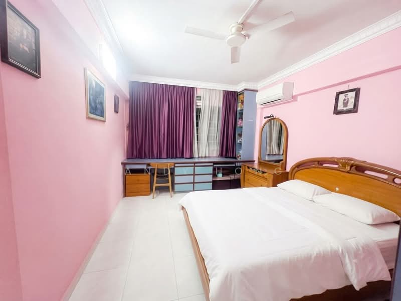 50 Teban Gardens Road, 50 Teban Gardens Road, 3 Bedrooms, 1,528 sqft, HDB Flat For Sale, by Sandy Hong, 500228330 - Bedroom - PropertyGuru.com.sg