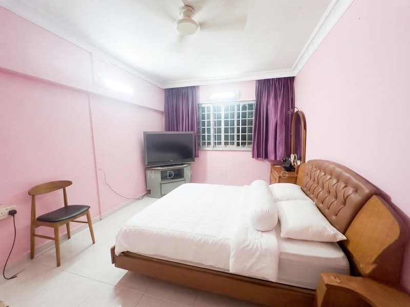 50 Teban Gardens Road, 50 Teban Gardens Road, 3 Bedrooms, 1,528 sqft, HDB Flat For Sale, by Sandy Hong, 500228330 - Bedroom - PropertyGuru.com.sg