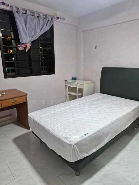 125 Lorong 1 Toa Payoh, 125 Lorong 1 Toa Payoh, Room Rental, 150 sqft, HDB Flat For Rent, by Rose Ting, 500228333 - Bedroom - PropertyGuru.com.sg