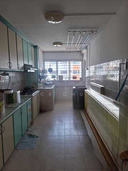 240 Tampines Street 21, 240 Tampines Street 21, 3 Bedrooms, 1,130 sqft, HDB Flat For Sale, by Jack Chung, 500228342 - Kitchen - PropertyGuru.com.sg