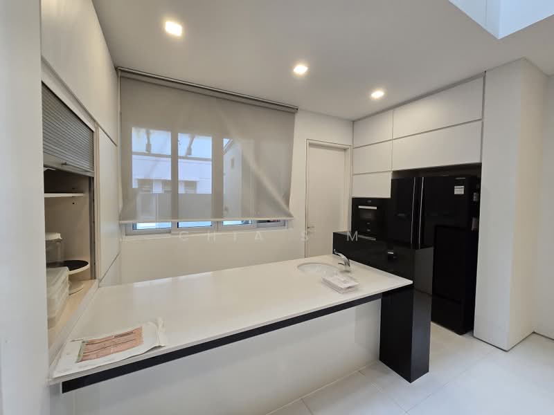 Teng Tong / Joo Chiat Inter Terrace, Teng Tong Road, 5 Bedrooms, 3,900 sqft, Terraced House For Rent, by Chia S M, 500228345 - Kitchen - PropertyGuru.com.sg