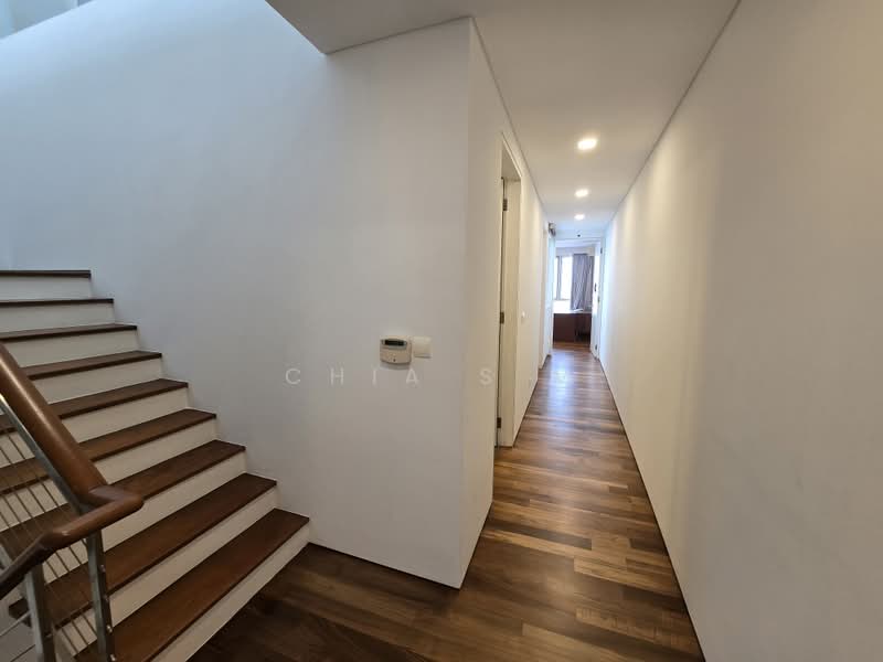 Teng Tong / Joo Chiat Inter Terrace, Teng Tong Road, 5 Bedrooms, 3,900 sqft, Terraced House For Rent, by Chia S M, 500228345 - Corridor - PropertyGuru.com.sg