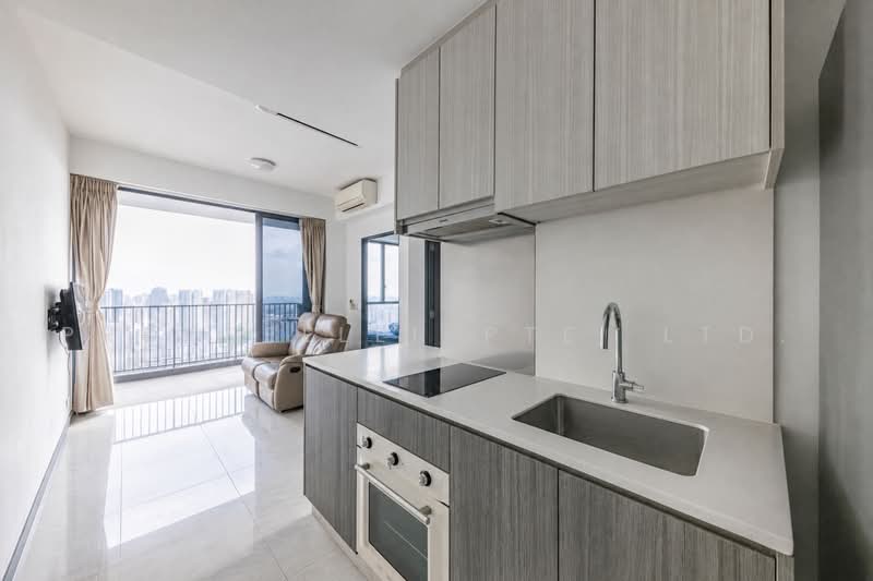 Gem Residences, 3 Lorong 5 Toa Payoh, 2 Bedrooms, 775 sqft, Condominium For Sale, by Don Png, 500228360 - Living Room - PropertyGuru.com.sg