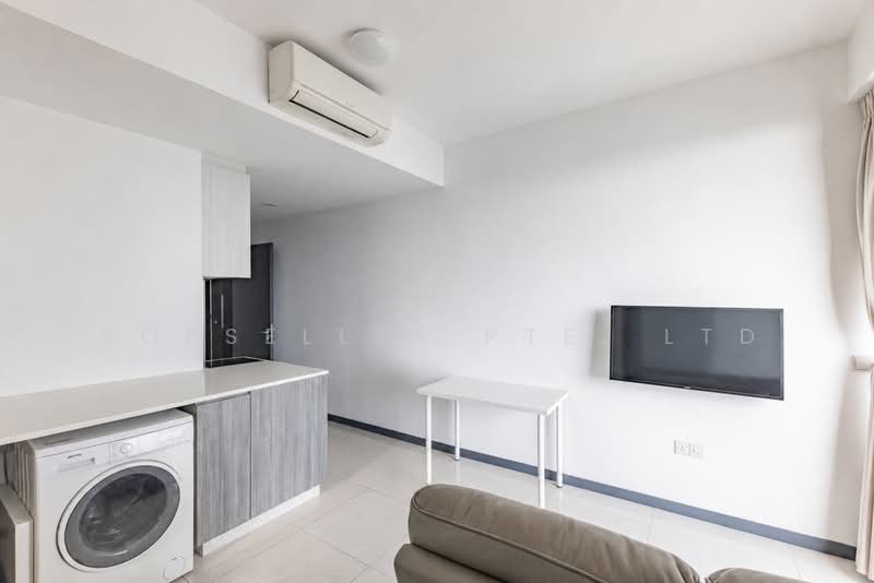 Gem Residences, 3 Lorong 5 Toa Payoh, 2 Bedrooms, 775 sqft, Condominium For Sale, by Don Png, 500228360 - Living Room - PropertyGuru.com.sg