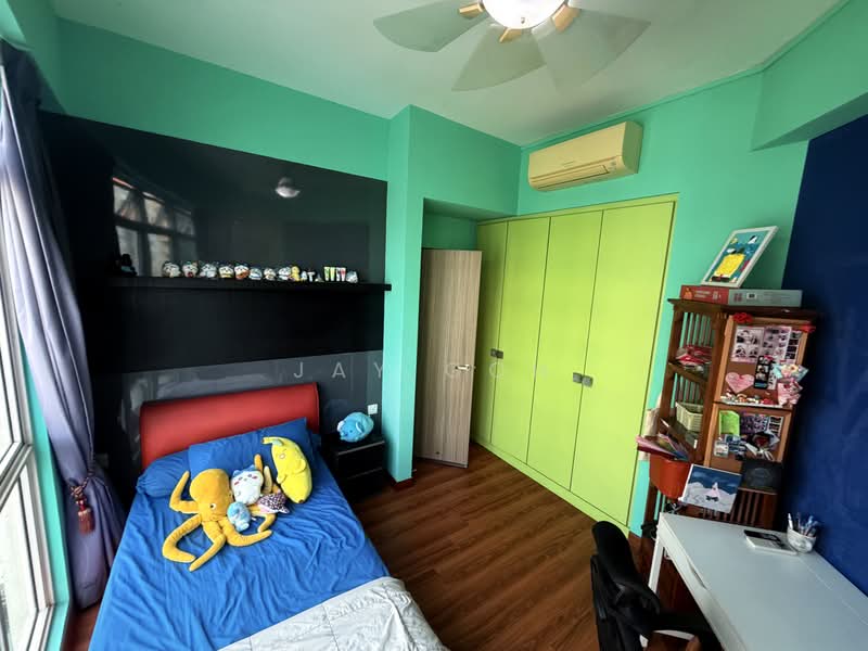 85 Hillview Avenue photo 4