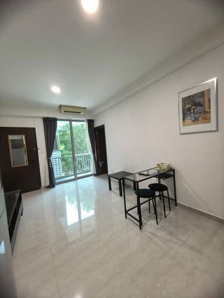 455220, , Studio, 350 sqft, Walk-up Apartment For Rent, by Lin Yiqian, 500228363 - Living Room - PropertyGuru.com.sg
