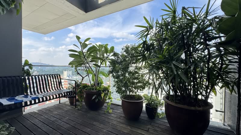 The Trizon, 8 Ridgewood Close, 3 Bedrooms, 2,443 sqft, Condominium For Sale, by Eric Yeo, 500228364 - Balcony - PropertyGuru.com.sg