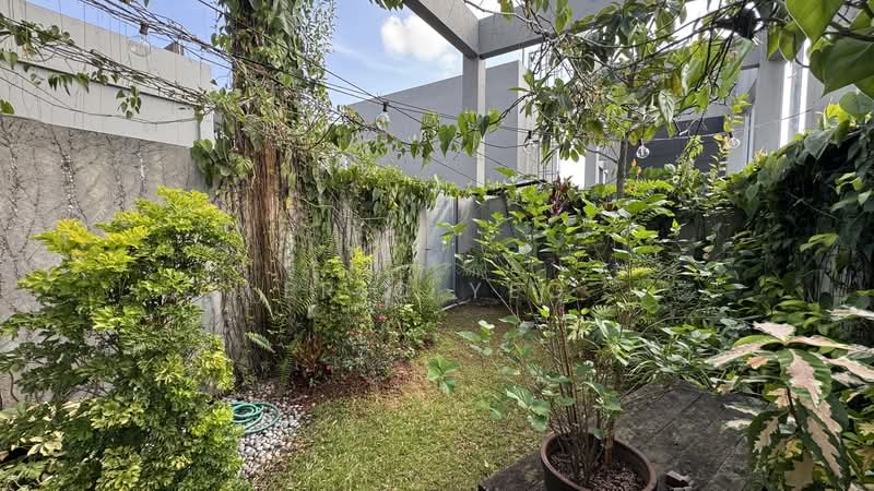The Trizon, 8 Ridgewood Close, 3 Bedrooms, 2,443 sqft, Condominium For Sale, by Eric Yeo, 500228364 - Garden - PropertyGuru.com.sg