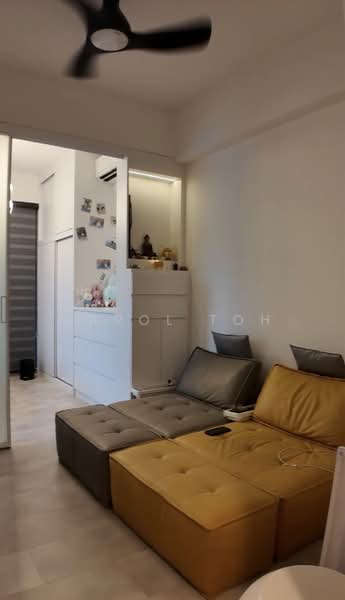 The Cristallo, 70 Lorong K Telok Kurau, 1 Bedroom, 431 sqft, Condominium For Sale, by Carol Toh, 500228366 - Living Room - PropertyGuru.com.sg