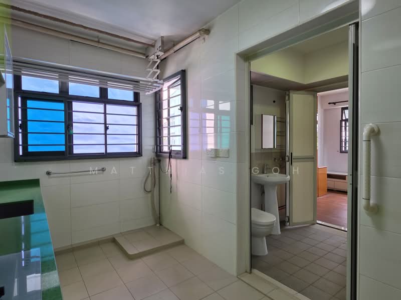 698A Jurong West Central 3, 698A Jurong West Central 3, 1 Bedroom, 506 sqft, HDB Flat For Sale, by Matthias Goh, 500228368 - Bathroom - PropertyGuru.com.sg