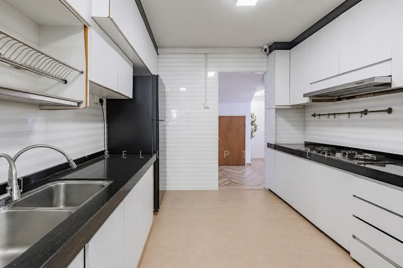 208 Choa Chu Kang Central, 208 Choa Chu Kang Central, 4 Bedrooms, 1,604 sqft, HDB Flat For Sale, by ADNIX LIU, 500228373 - Kitchen - PropertyGuru.com.sg