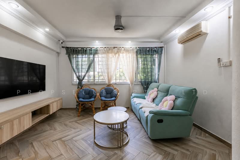 208 Choa Chu Kang Central, 208 Choa Chu Kang Central, 4 Bedrooms, 1,604 sqft, HDB Flat For Sale, by ADNIX LIU, 500228373 - Living Room - PropertyGuru.com.sg