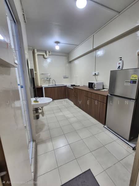 242 Kim Keat Link, 242 Kim Keat Link, 3 Bedrooms, 1,119 sqft, HDB Flat For Rent, by Jeni Tan Yee Lin, 500228376 - Kitchen - PropertyGuru.com.sg