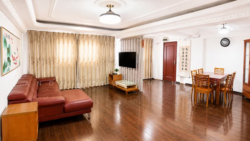 136 Simei Street 1, 136 Simei Street 1, 3 Bedrooms, 1,313 sqft, HDB Flat For Sale, by Andy Liew Chun Kit, 500228377 - Living Room - PropertyGuru.com.sg