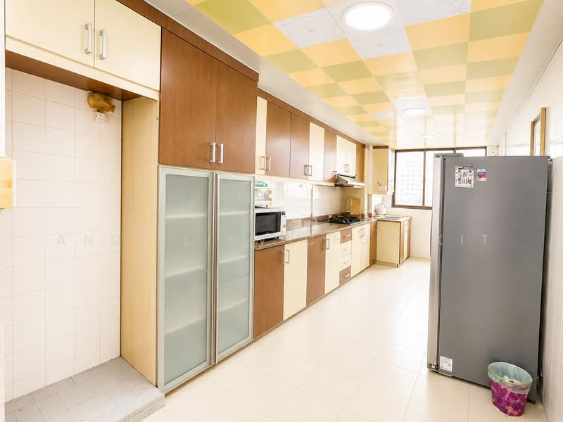 136 Simei Street 1, 136 Simei Street 1, 3 Bedrooms, 1,313 sqft, HDB Flat For Sale, by Andy Liew Chun Kit, 500228377 - Kitchen - PropertyGuru.com.sg