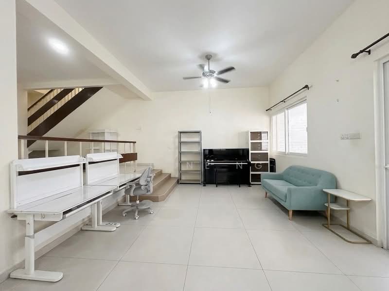 Tai Yuan Garden, Tai Yuan Heights, 6 Bedrooms, 5,000 sqft, Semi-Detached House For Rent, by Eugene Ng, 500228379 - Living Room - PropertyGuru.com.sg