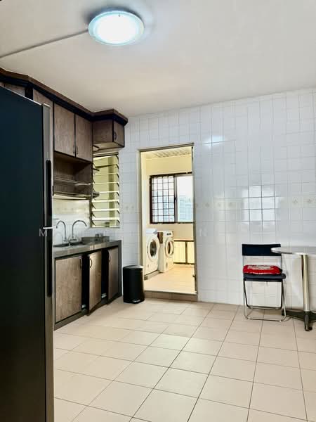 708 Pasir Ris Drive 10, 708 Pasir Ris Drive 10, 4 Bedrooms, 1,367 sqft, HDB Flat For Sale, by Mohamed Noor, 500228384 - Kitchen - PropertyGuru.com.sg
