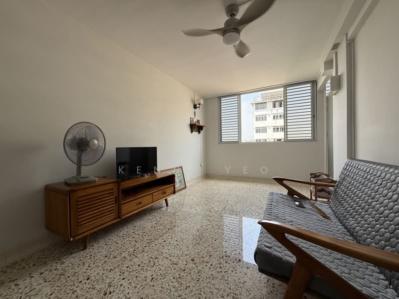 76 Bedok North Road, 76 Bedok North Road, 2 Bedrooms, 753 sqft, HDB Flat For Rent, by Kenny Yeo, 500228389 - Living Room - PropertyGuru.com.sg