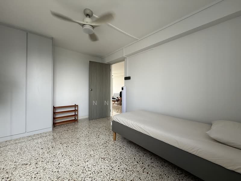 76 Bedok North Road, 76 Bedok North Road, 2 Bedrooms, 753 sqft, HDB Flat For Rent, by Kenny Yeo, 500228389 - Bedroom - PropertyGuru.com.sg