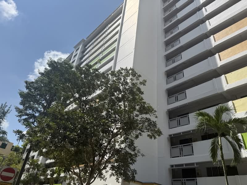 20 Dover Crescent, 20 Dover Crescent, 2 Bedrooms, 700 sqft, HDB Flat For Sale, by Darrio ., 500228397 - Exterior - PropertyGuru.com.sg