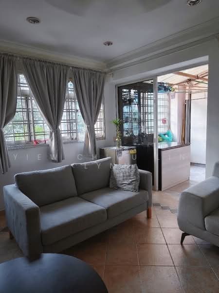 764 Choa Chu Kang North 5, 764 Choa Chu Kang North 5, 4 Bedrooms, 1,550 sqft, HDB Flat For Sale, by Yiew Chiou Ling Lynn, 500228398 - Living Room - PropertyGuru.com.sg