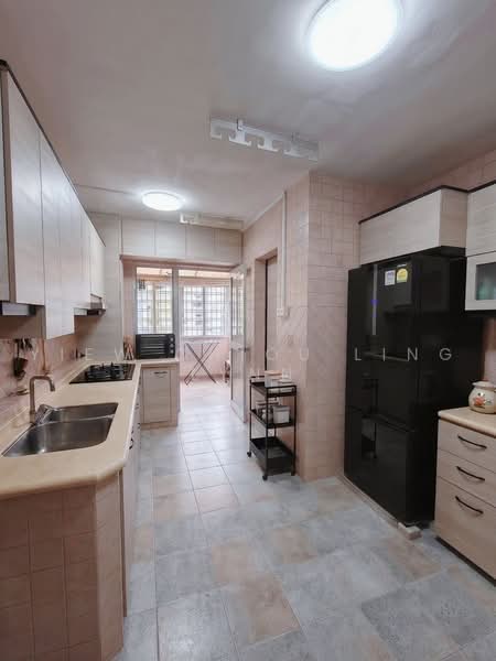 764 Choa Chu Kang North 5, 764 Choa Chu Kang North 5, 4 Bedrooms, 1,550 sqft, HDB Flat For Sale, by Yiew Chiou Ling Lynn, 500228398 - Kitchen - PropertyGuru.com.sg