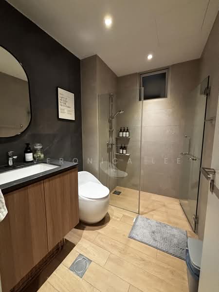 The Centris, 87 Jurong West Central 3, 3 Bedrooms, 1,227 sqft, Apartment For Sale, by Veronica Lee, 500228405 - Bathroom - PropertyGuru.com.sg