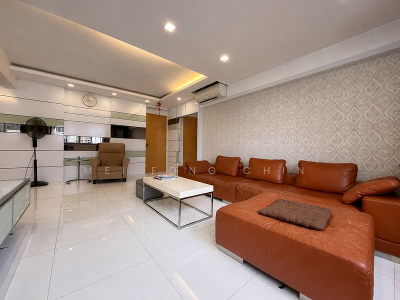 137 Simei Street 1, 137 Simei Street 1, 3 Bedrooms, 1,313 sqft, HDB Flat For Sale, by Mei Fong Chin, 500228415 - Living Room - PropertyGuru.com.sg