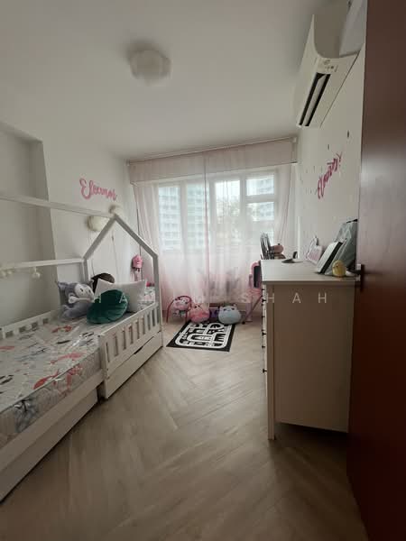 183A Woodlands Street 13, 183A Woodlands Street 13, 3 Bedrooms, 1,001 sqft, HDB Flat For Sale, by Shamim Shah, 500228417 - Bedroom - PropertyGuru.com.sg