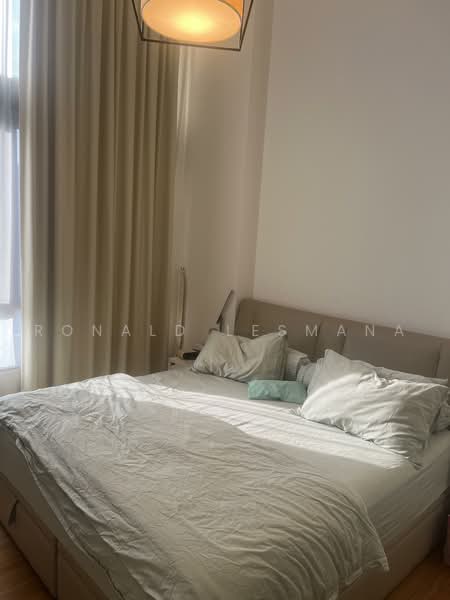 6 Derbyshire, 6 Derbyshire Road, Newton / Novena, 3 Bedrooms, 1,012 sqft, Condominium For Sale, by Ronald Lesmana, 500228418 - Bedroom - PropertyGuru.com.sg