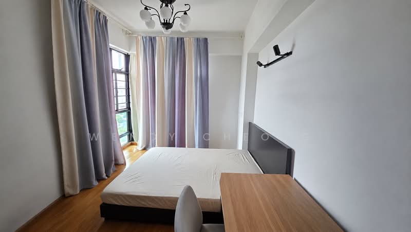 Eastvale, 31 Pasir Ris Drive 3, 3 Bedrooms, 1,099 sqft, Condominium For Rent, by Wendy Cheong, 500228429 - Master Bedroom - PropertyGuru.com.sg