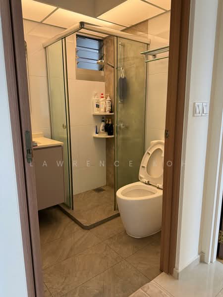 228A Ang Mo Kio Street 23, 228A Ang Mo Kio Street 23, 3 Bedrooms, 1,033 sqft, HDB Flat For Sale, by Lawrence Koh, 500228431 - Bathroom - PropertyGuru.com.sg