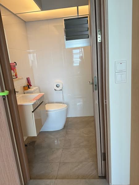 228A Ang Mo Kio Street 23, 228A Ang Mo Kio Street 23, 3 Bedrooms, 1,033 sqft, HDB Flat For Sale, by Lawrence Koh, 500228431 - Bathroom - PropertyGuru.com.sg