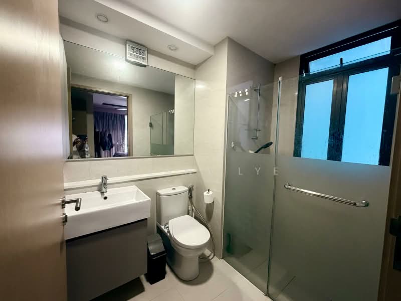 Twin Waterfalls, 108 Punggol Walk, 3 Bedrooms, 1,108 sqft, Executive Condominium For Sale, by Sueann Lye, 500228436 - Bathroom - PropertyGuru.com.sg