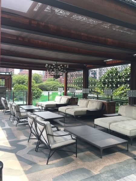 OUE Twin Peaks, 33 Leonie Hill Road, 2 Bedrooms, 1,055 sqft, Condominium For Rent, by Tina Lam, 500228441 - PropertyGuru.com.sg