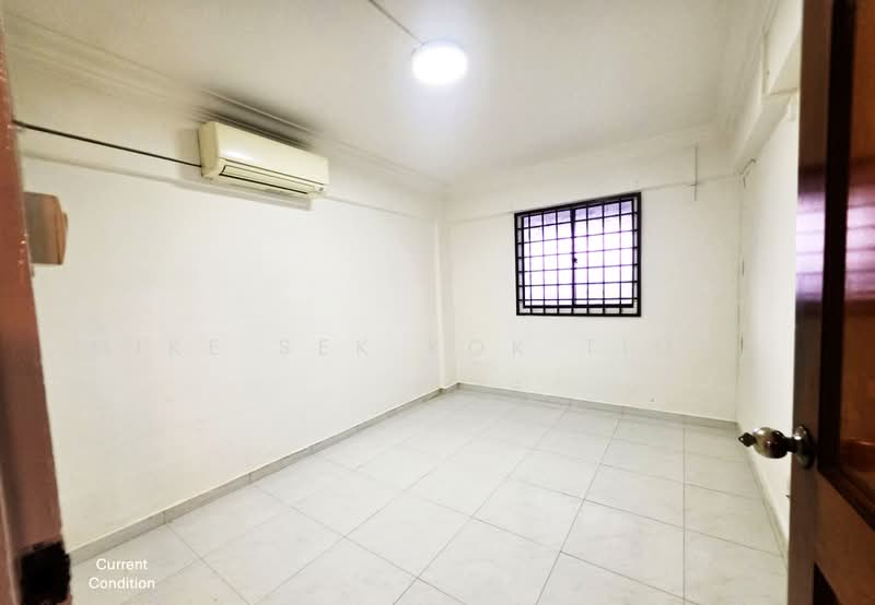 23 Hougang Avenue 3, 23 Hougang Avenue 3, 2 Bedrooms, 785 sqft, HDB Flat For Sale, by Mike Sek Kok Tiong, 500228447 - Original - Bedroom - PropertyGuru.com.sg