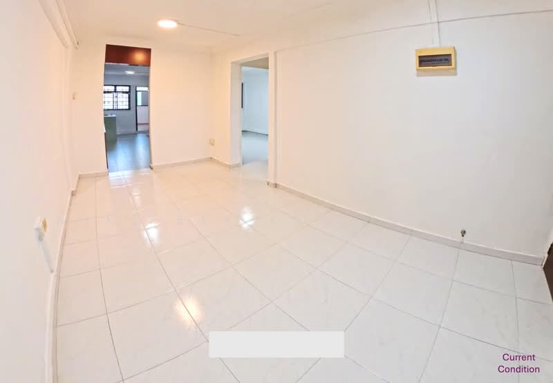 23 Hougang Avenue 3, 23 Hougang Avenue 3, 2 Bedrooms, 785 sqft, HDB Flat For Sale, by Mike Sek Kok Tiong, 500228447 - Original - Living Room - PropertyGuru.com.sg